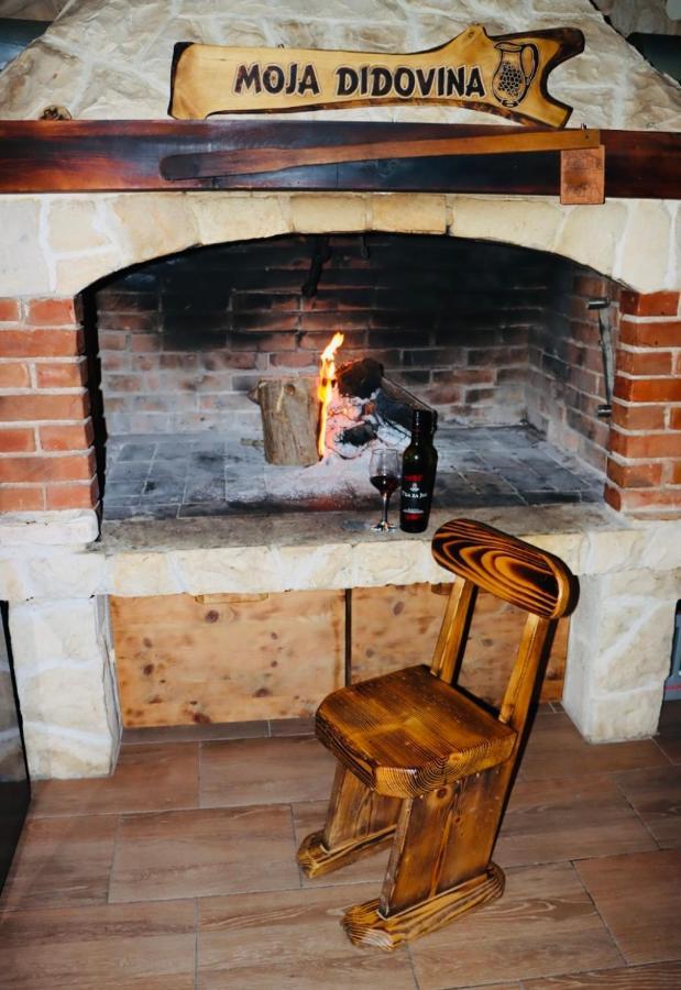 Iva Apartman Sa Bazenom Donji Zemunik Екстериор снимка